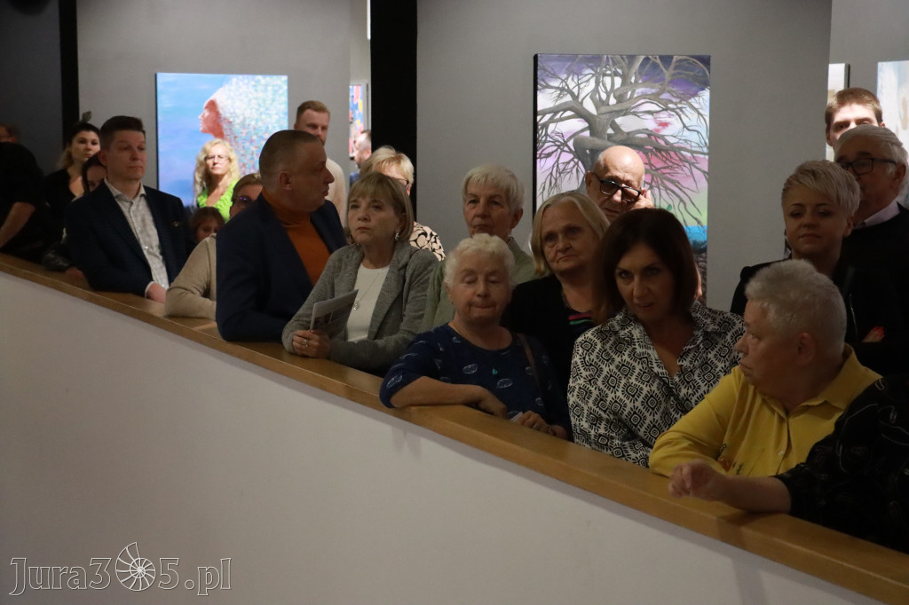 Fotorelacja: Wernisaż PIĘKNO I CIERPIENIE w MOK Zawiercie