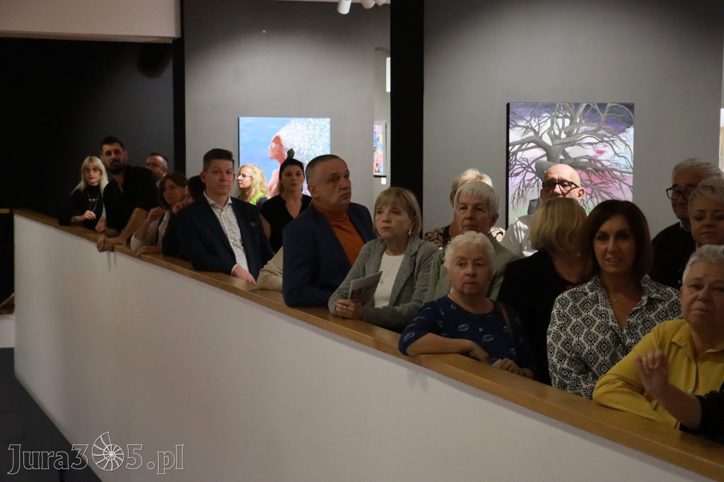 Fotorelacja: Wernisaż PIĘKNO I CIERPIENIE w MOK Zawiercie