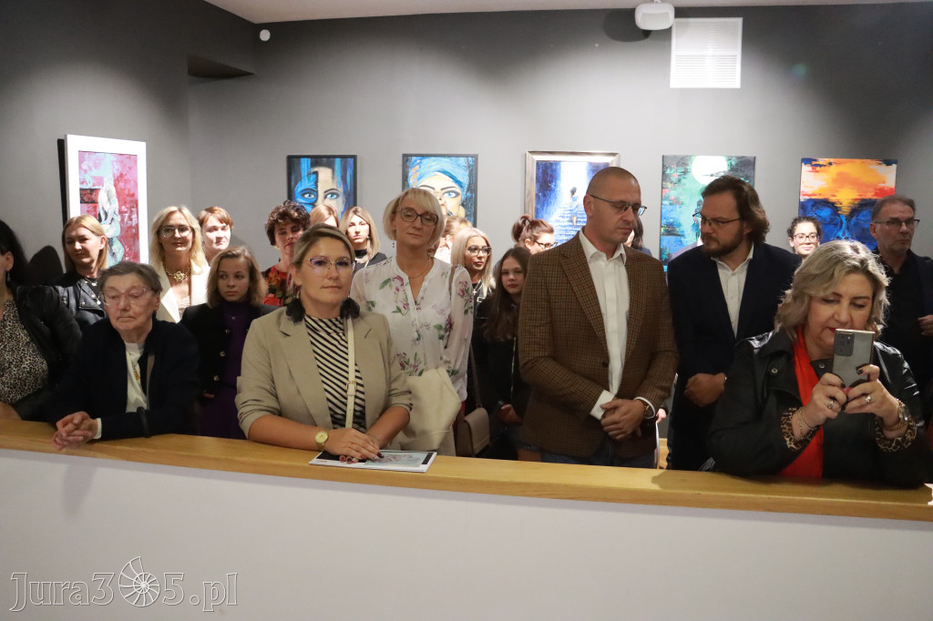 Fotorelacja: Wernisaż PIĘKNO I CIERPIENIE w MOK Zawiercie