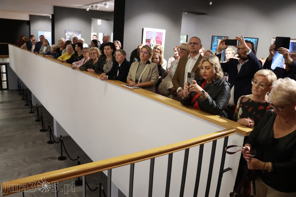 Fotorelacja: Wernisaż PIĘKNO I CIERPIENIE w MOK Zawiercie