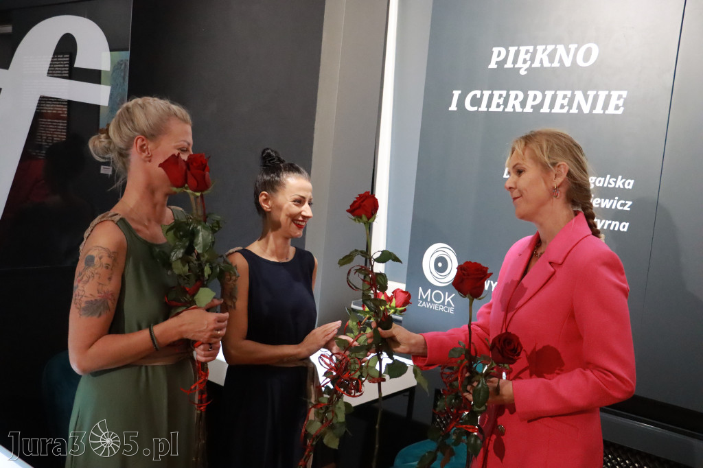 Fotorelacja: Wernisaż PIĘKNO I CIERPIENIE w MOK Zawiercie