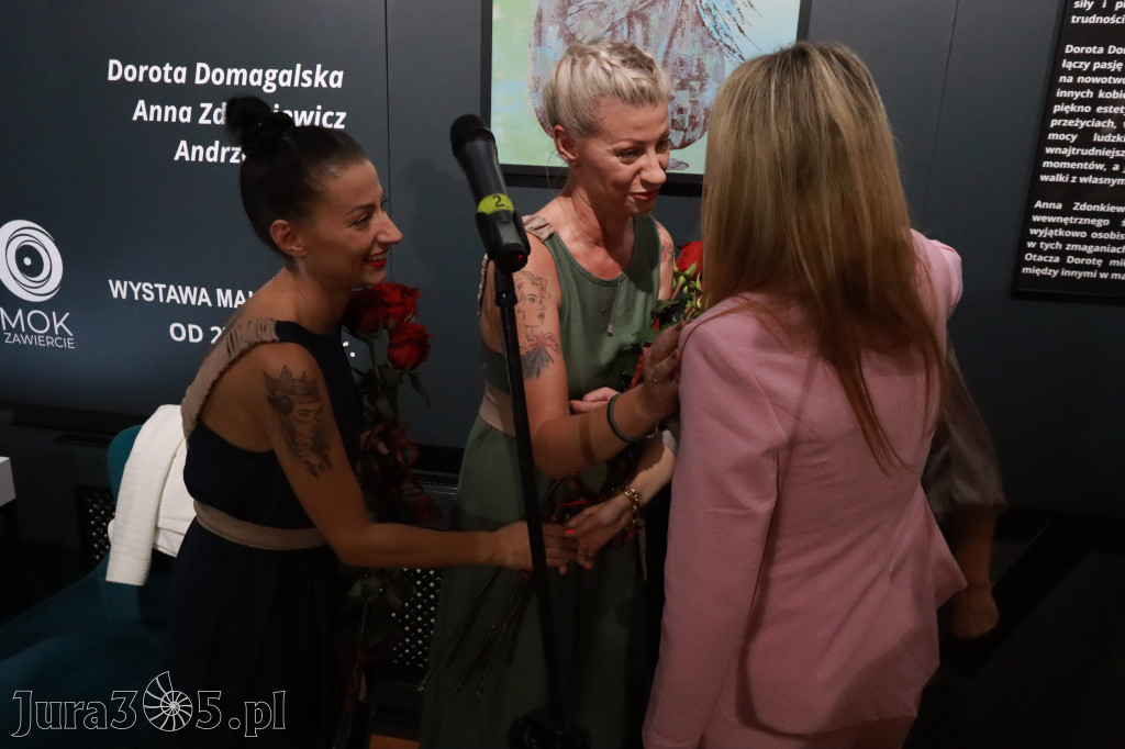 Fotorelacja: Wernisaż PIĘKNO I CIERPIENIE w MOK Zawiercie