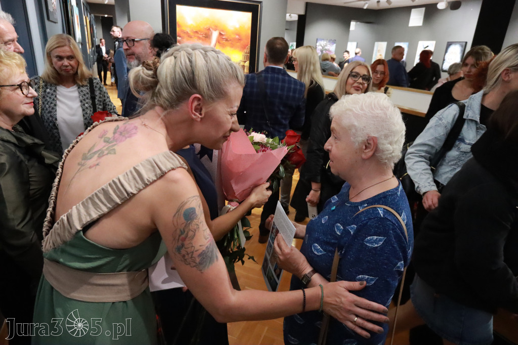 Fotorelacja: Wernisaż PIĘKNO I CIERPIENIE w MOK Zawiercie