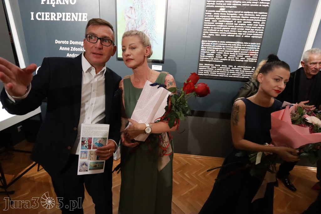 Fotorelacja: Wernisaż PIĘKNO I CIERPIENIE w MOK Zawiercie
