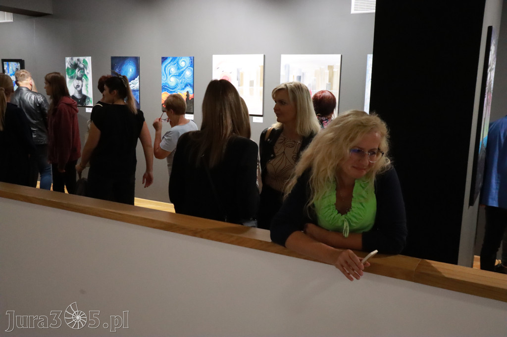 Fotorelacja: Wernisaż PIĘKNO I CIERPIENIE w MOK Zawiercie
