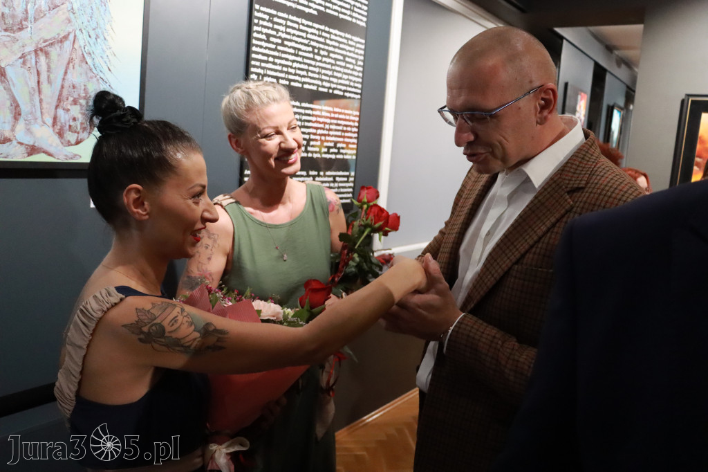 Fotorelacja: Wernisaż PIĘKNO I CIERPIENIE w MOK Zawiercie