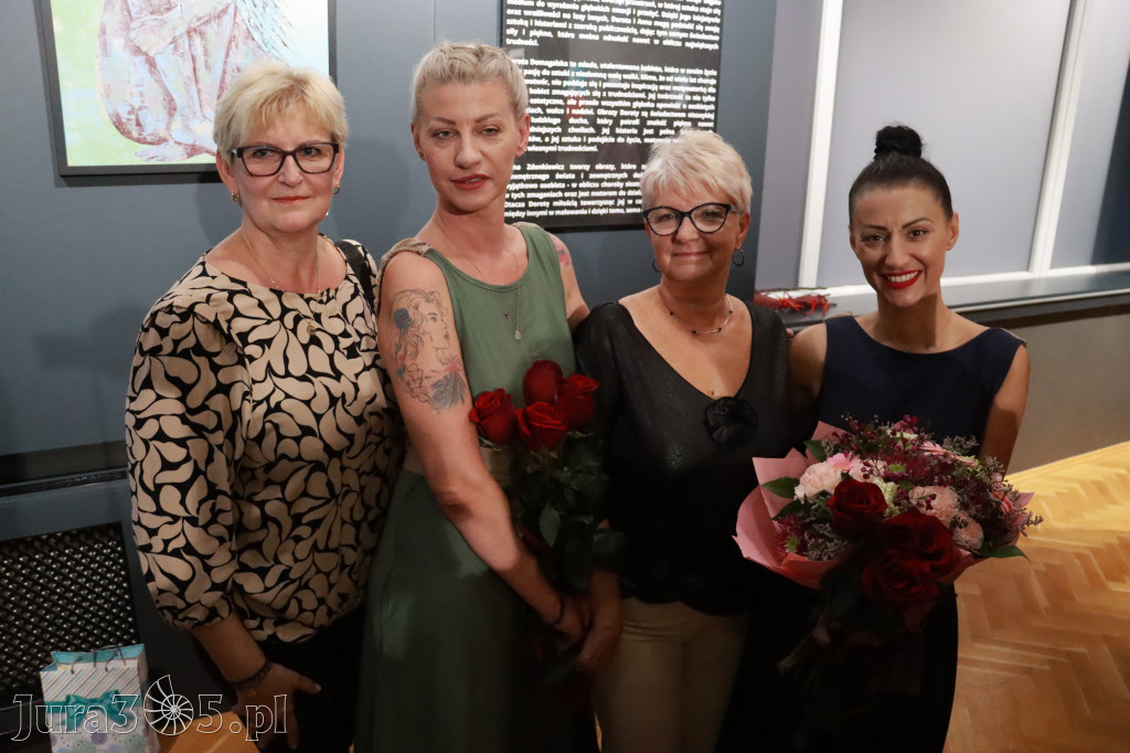 Fotorelacja: Wernisaż PIĘKNO I CIERPIENIE w MOK Zawiercie