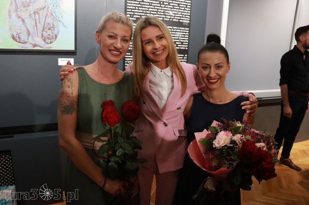 Fotorelacja: Wernisaż PIĘKNO I CIERPIENIE w MOK Zawiercie