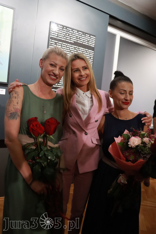 Fotorelacja: Wernisaż PIĘKNO I CIERPIENIE w MOK Zawiercie
