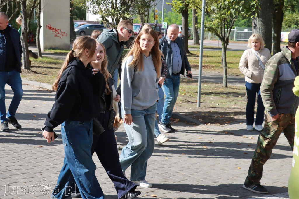 Fotorelacja: Parada Psów w Zawierciu.