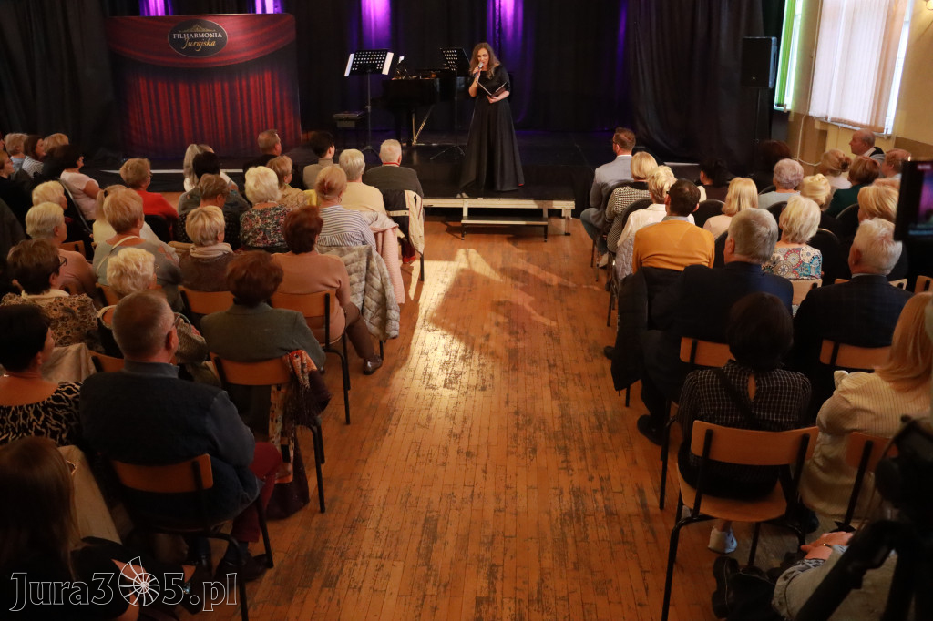 Fotorelacja: Koncert Impresje Jesienne w Filharmonii Jurajskiej