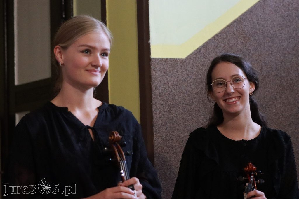 Fotorelacja: Koncert Impresje Jesienne w Filharmonii Jurajskiej