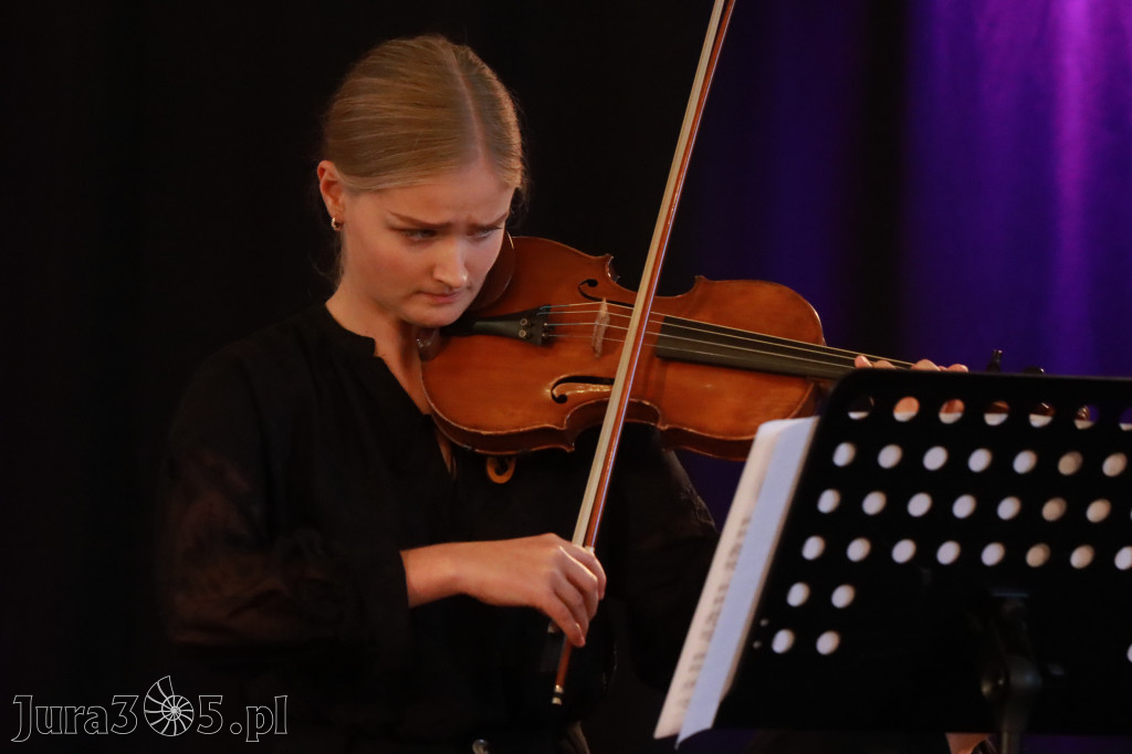 Fotorelacja: Koncert Impresje Jesienne w Filharmonii Jurajskiej