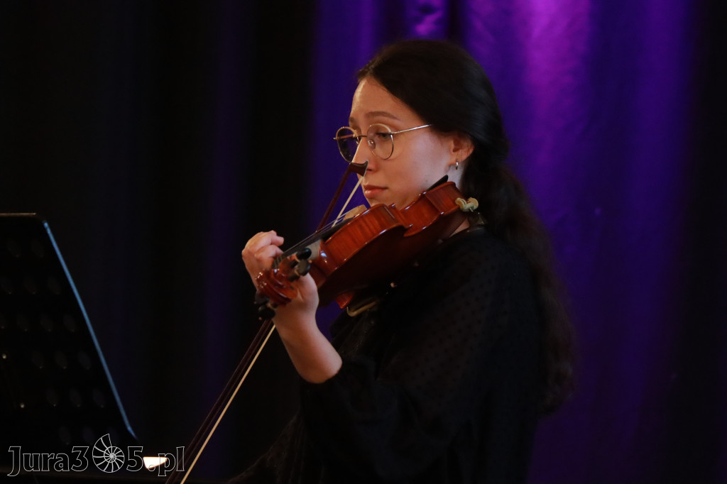 Fotorelacja: Koncert Impresje Jesienne w Filharmonii Jurajskiej