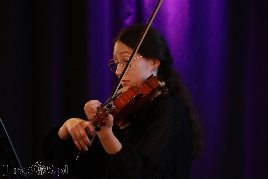 Fotorelacja: Koncert Impresje Jesienne w Filharmonii Jurajskiej