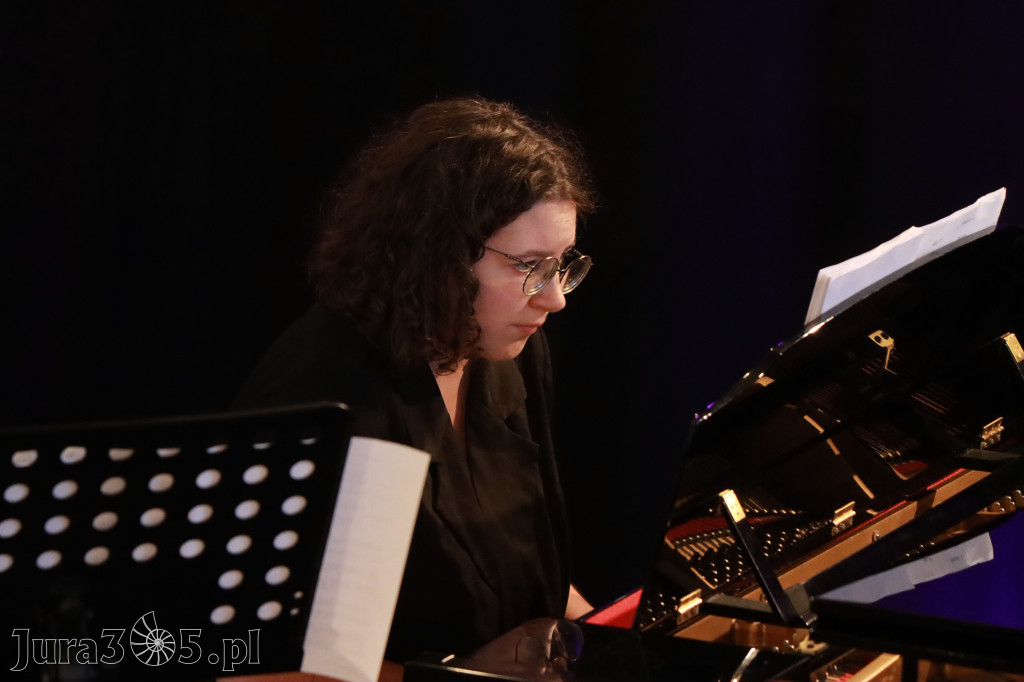 Fotorelacja: Koncert Impresje Jesienne w Filharmonii Jurajskiej