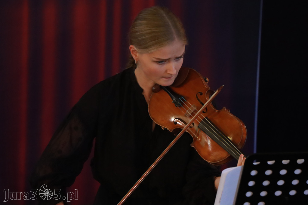 Fotorelacja: Koncert Impresje Jesienne w Filharmonii Jurajskiej