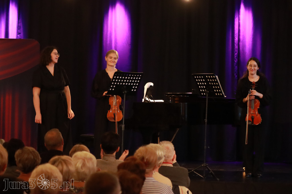 Fotorelacja: Koncert Impresje Jesienne w Filharmonii Jurajskiej