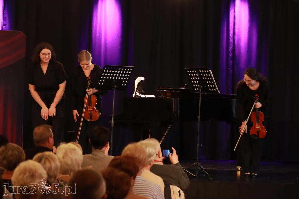Fotorelacja: Koncert Impresje Jesienne w Filharmonii Jurajskiej