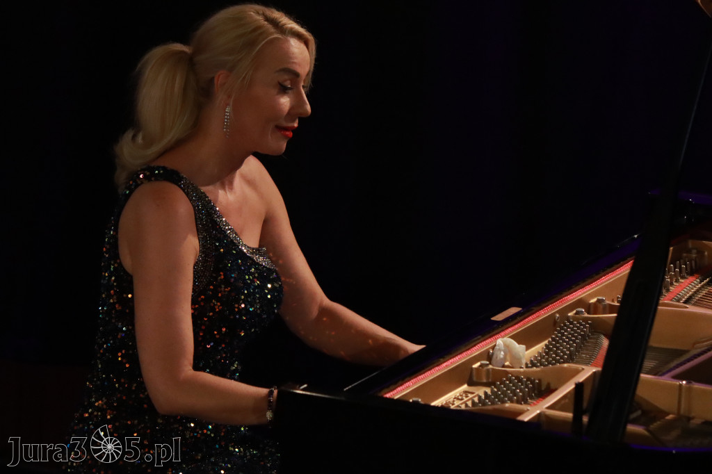 Fotorelacja: Koncert Impresje Jesienne w Filharmonii Jurajskiej