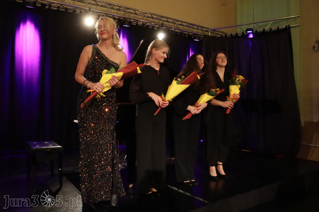 Fotorelacja: Koncert Impresje Jesienne w Filharmonii Jurajskiej