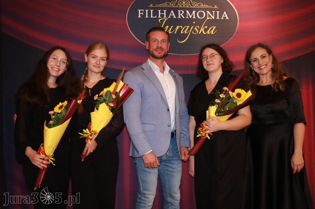 Fotorelacja: Koncert Impresje Jesienne w Filharmonii Jurajskiej