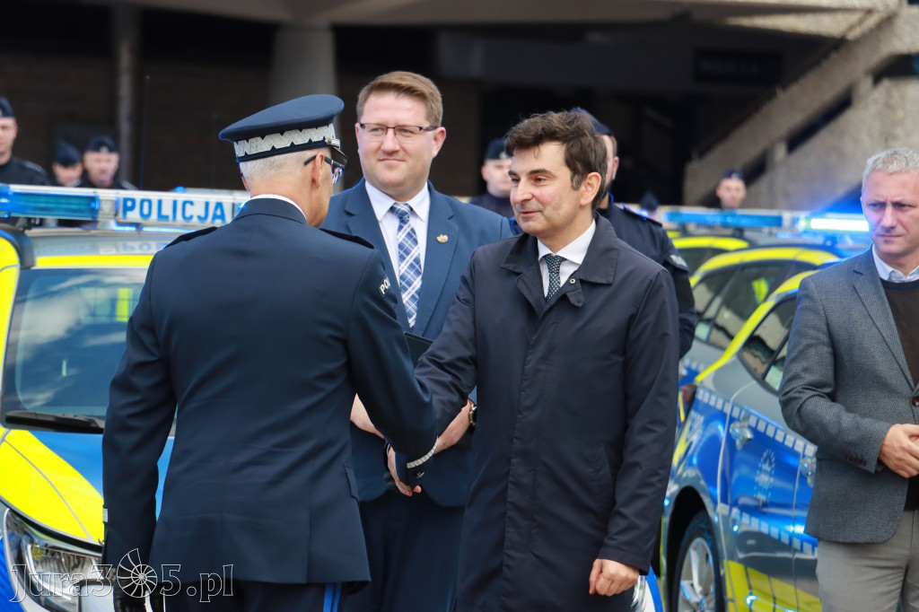 Fotorelacja: 2 nowe radiowozy dla Zawiercia
