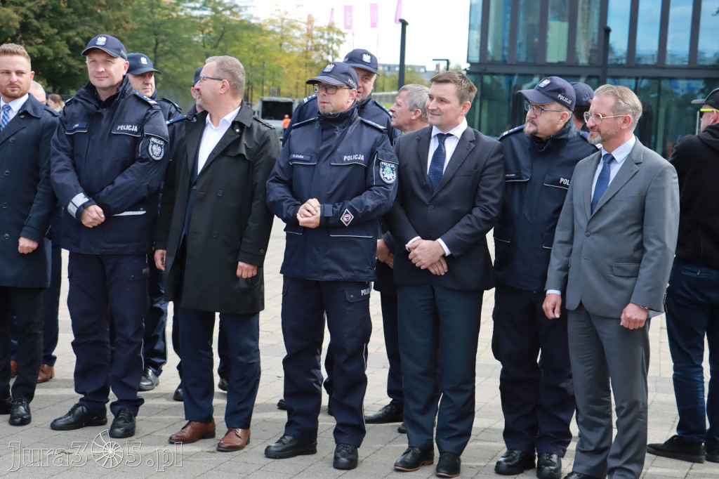 Fotorelacja: 2 nowe radiowozy dla Zawiercia
