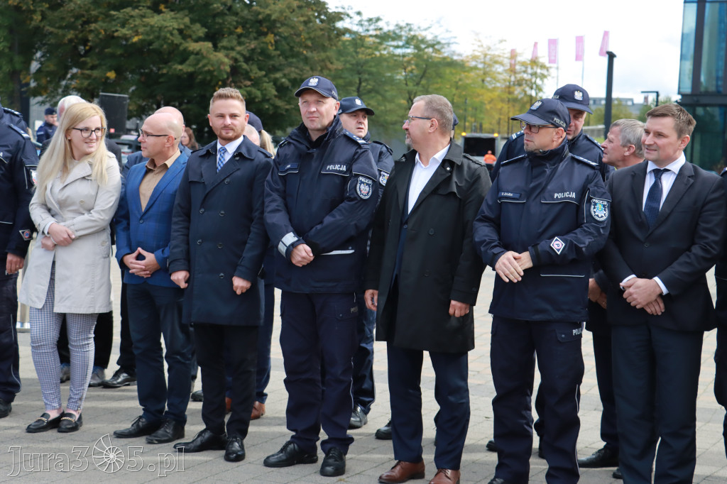 Fotorelacja: 2 nowe radiowozy dla Zawiercia