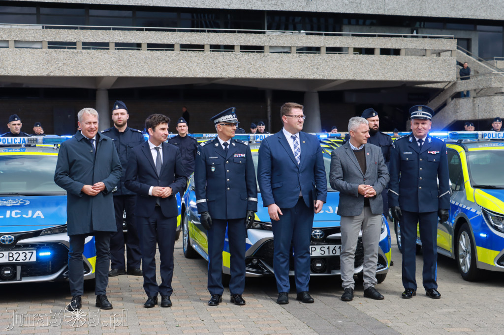 Fotorelacja: 2 nowe radiowozy dla Zawiercia