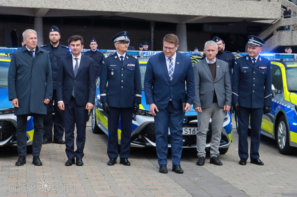 Fotorelacja: 2 nowe radiowozy dla Zawiercia