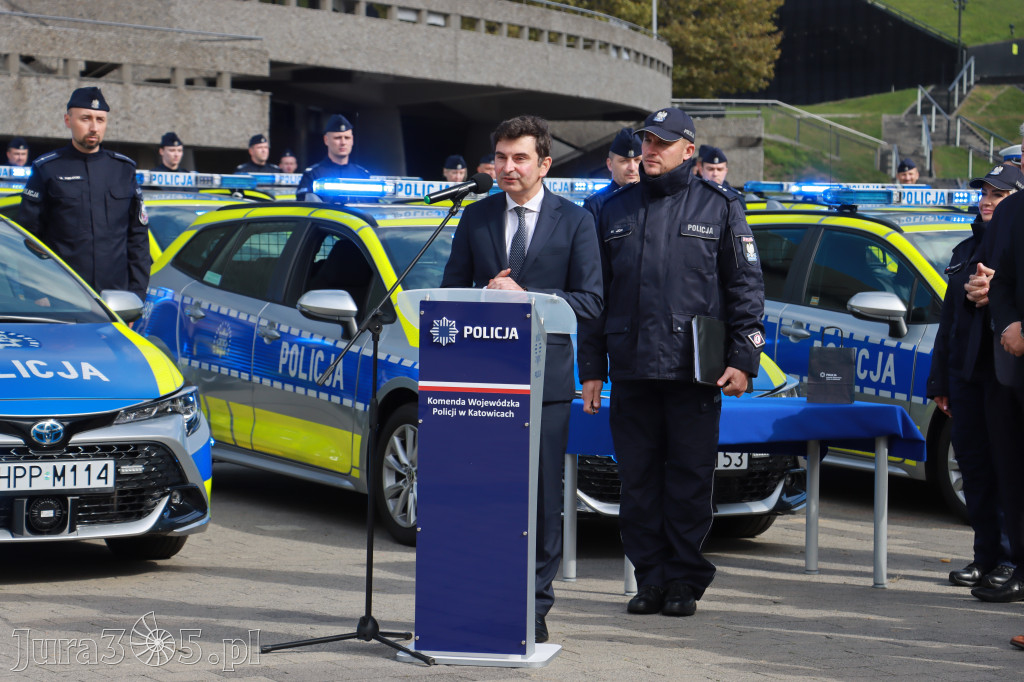 Fotorelacja: 2 nowe radiowozy dla Zawiercia