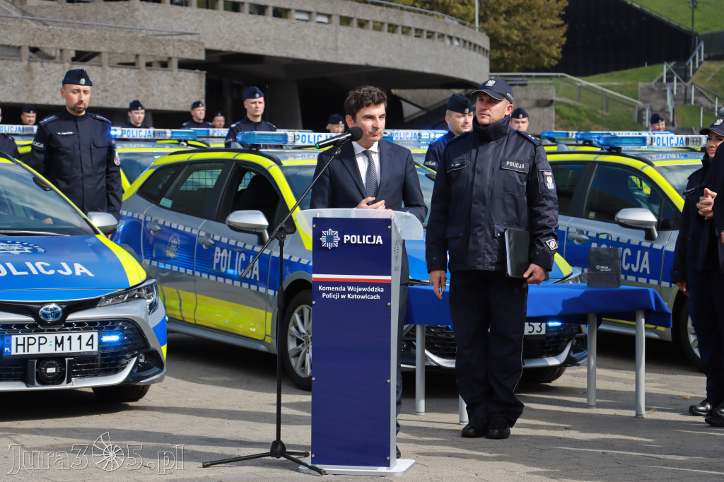 Fotorelacja: 2 nowe radiowozy dla Zawiercia