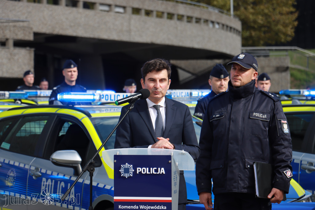 Fotorelacja: 2 nowe radiowozy dla Zawiercia