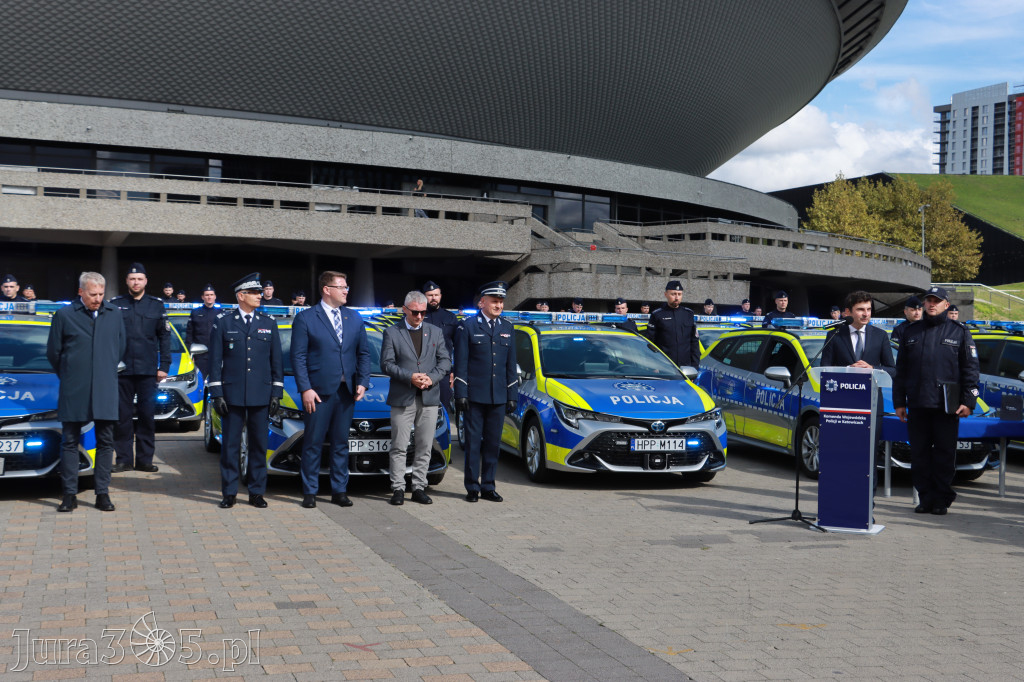 Fotorelacja: 2 nowe radiowozy dla Zawiercia
