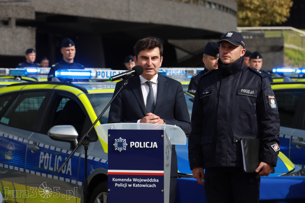 Fotorelacja: 2 nowe radiowozy dla Zawiercia
