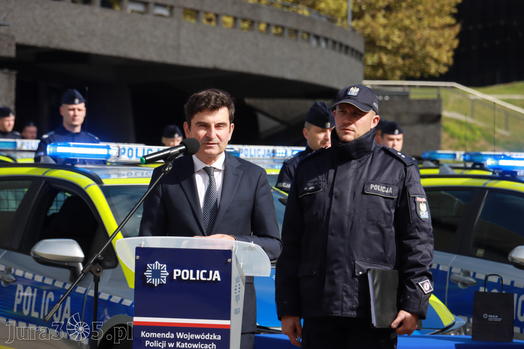 Fotorelacja: 2 nowe radiowozy dla Zawiercia
