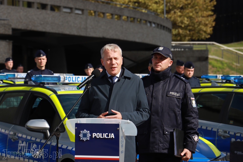 Fotorelacja: 2 nowe radiowozy dla Zawiercia