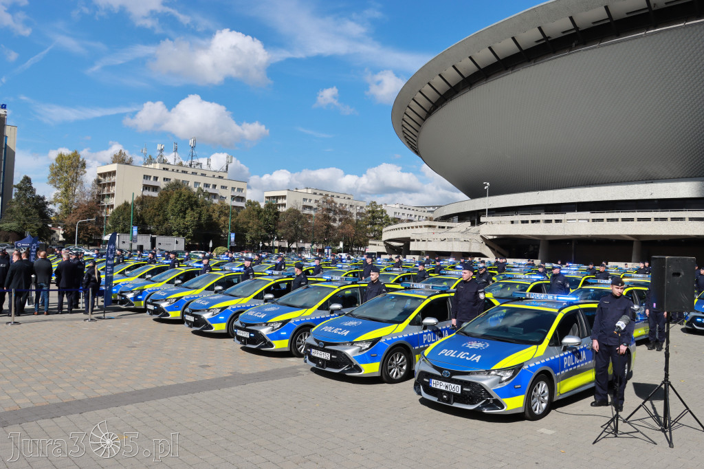 Fotorelacja: 2 nowe radiowozy dla Zawiercia