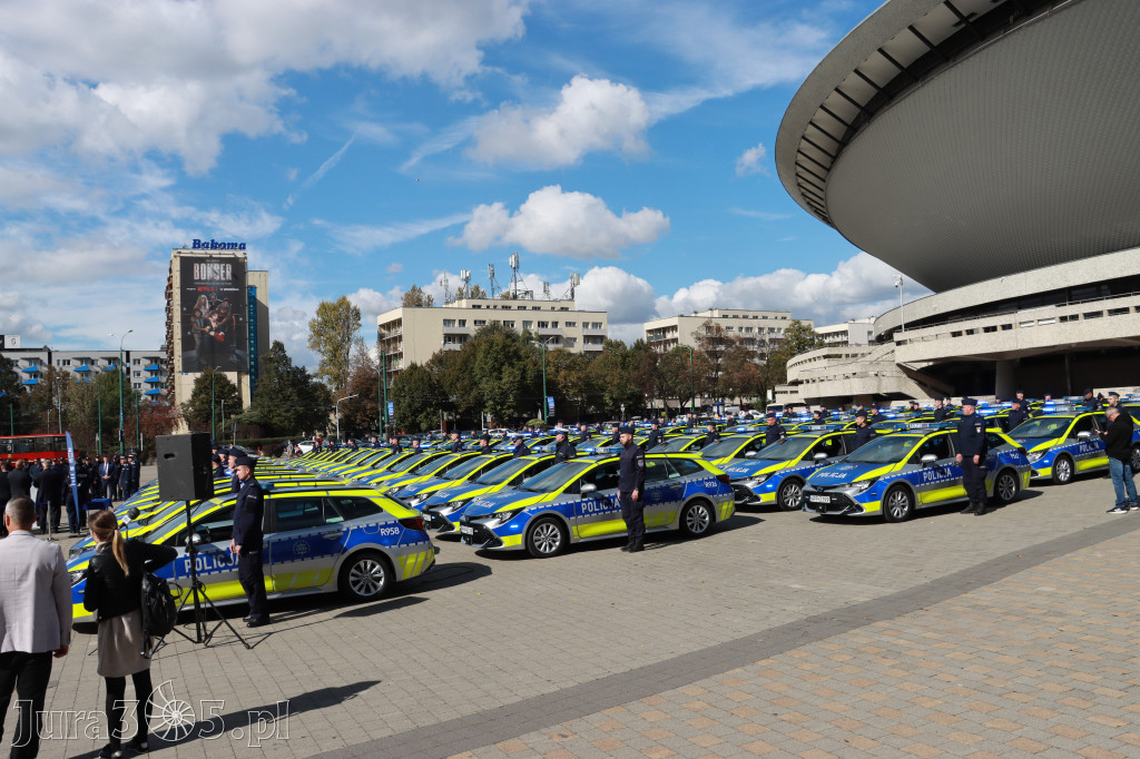 Fotorelacja: 2 nowe radiowozy dla Zawiercia