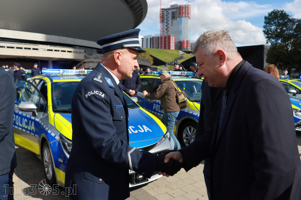 Fotorelacja: 2 nowe radiowozy dla Zawiercia
