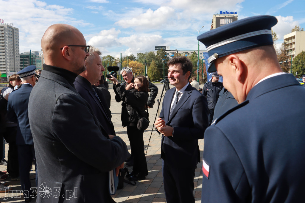 Fotorelacja: 2 nowe radiowozy dla Zawiercia
