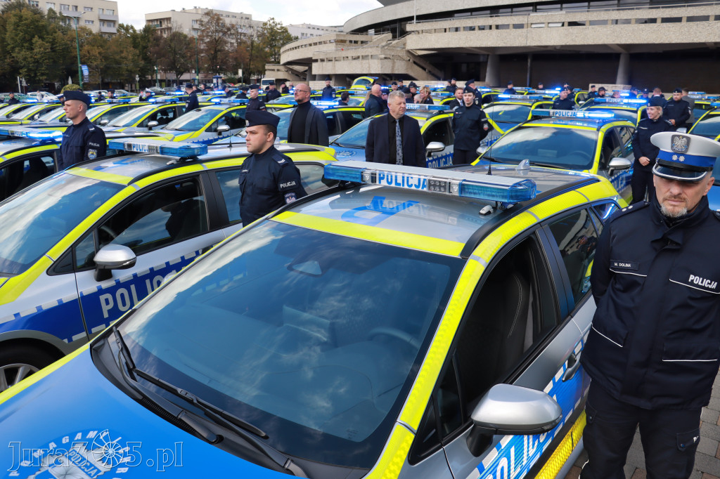 Fotorelacja: 2 nowe radiowozy dla Zawiercia