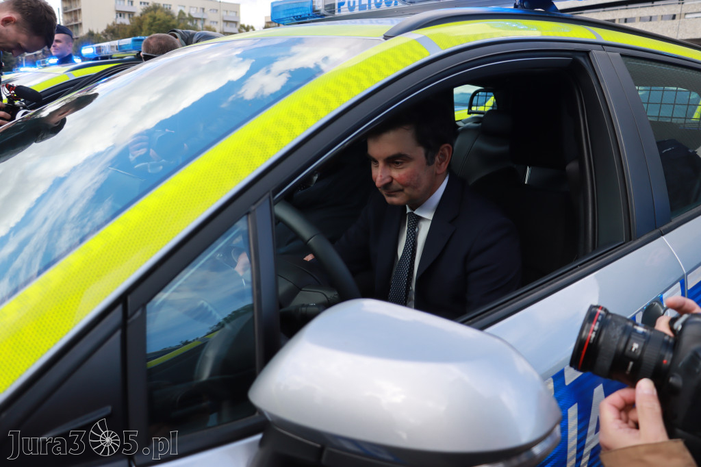 Fotorelacja: 2 nowe radiowozy dla Zawiercia