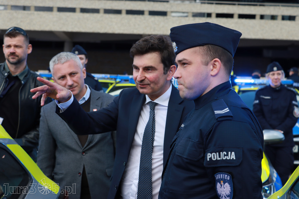Fotorelacja: 2 nowe radiowozy dla Zawiercia