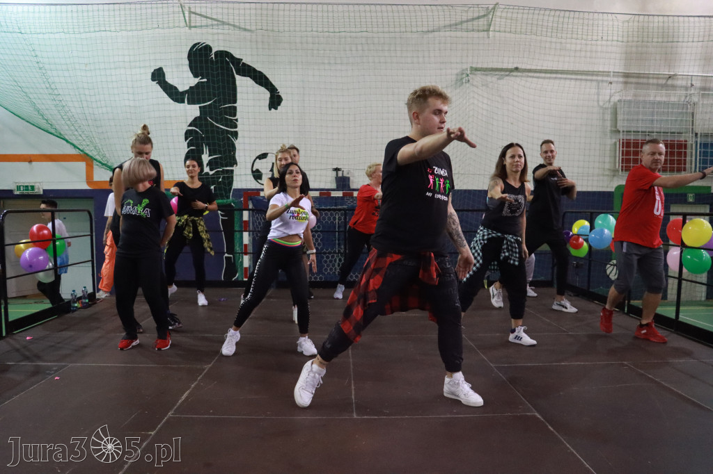 Fotorelacja: Charytatywny maraton zumby w Zawierciu