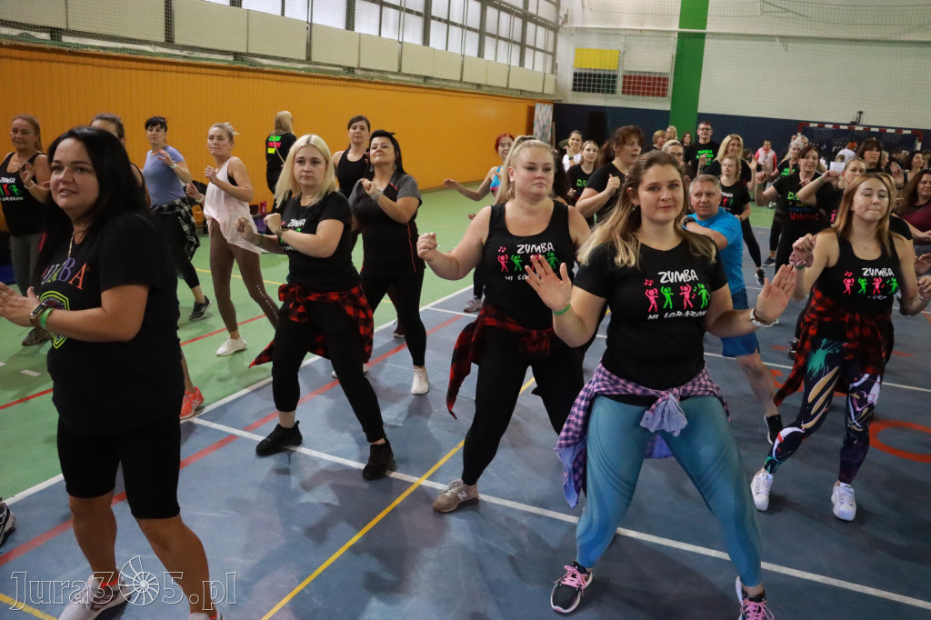 Fotorelacja: Charytatywny maraton zumby w Zawierciu