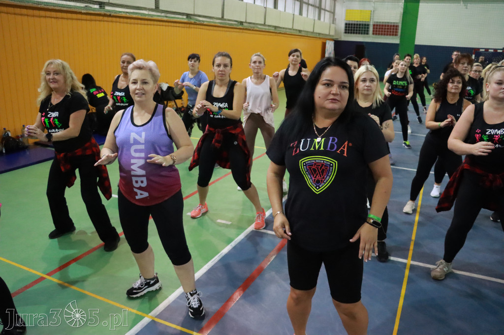 Fotorelacja: Charytatywny maraton zumby w Zawierciu