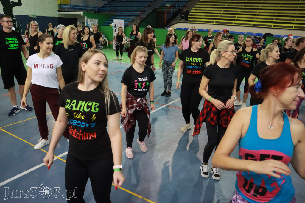 Fotorelacja: Charytatywny maraton zumby w Zawierciu