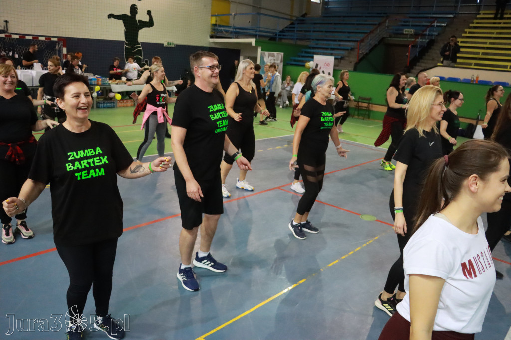 Fotorelacja: Charytatywny maraton zumby w Zawierciu